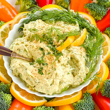 Keto Garlic Chicken Dip with Crudités
